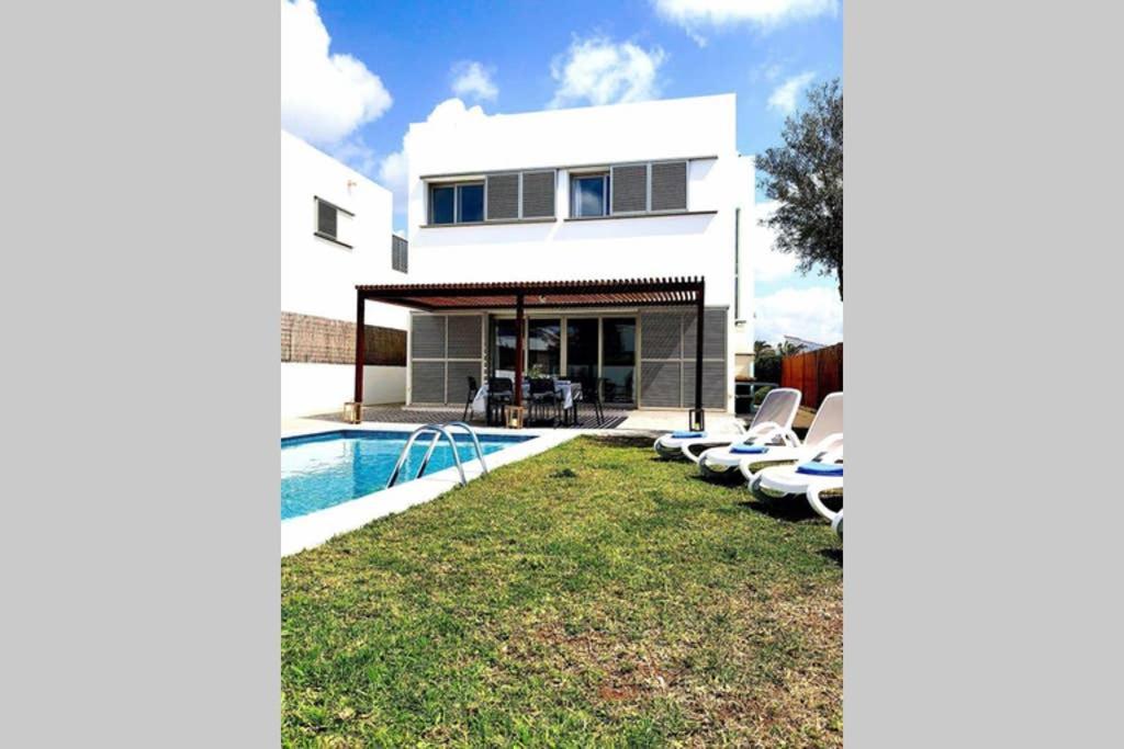 Villa D'Aina * Propiedad Privada Con Piscina Cala'N Bosch  Exterior foto